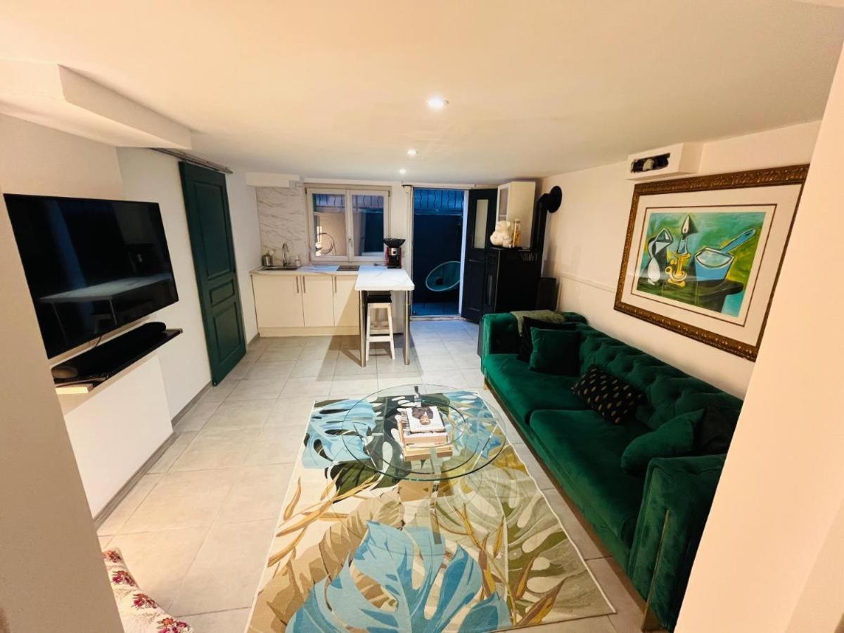 Apartment Chic And Peaceful Roissy Charles De Gaulle Airport 15mins-parc Des Expositions Villepinte 10mins- Disneyland 30mins *