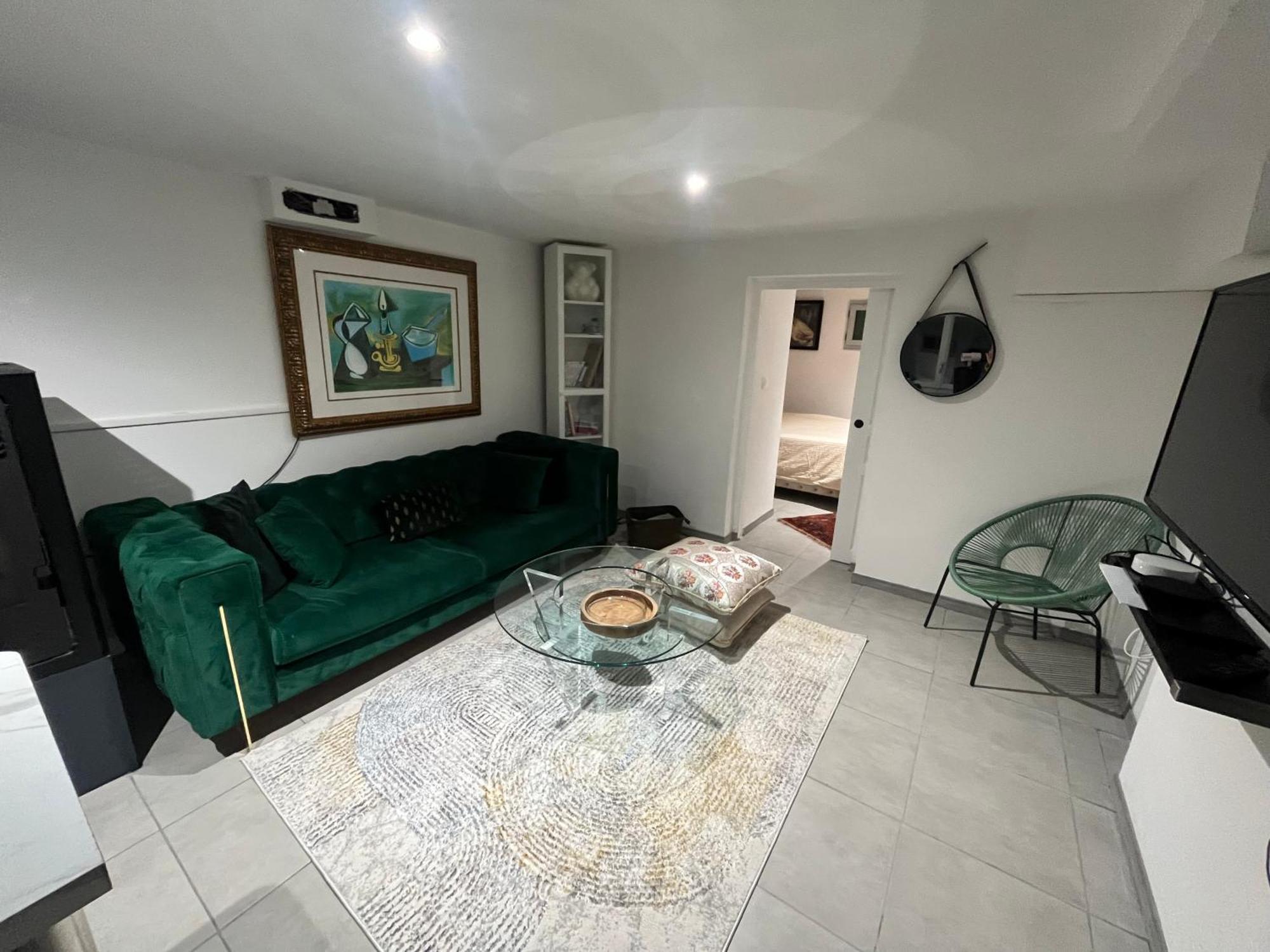 Apartment Chic And Peaceful Roissy Charles De Gaulle Airport 15mins-parc Des Expositions Villepinte 10mins- Disneyland 30mins *